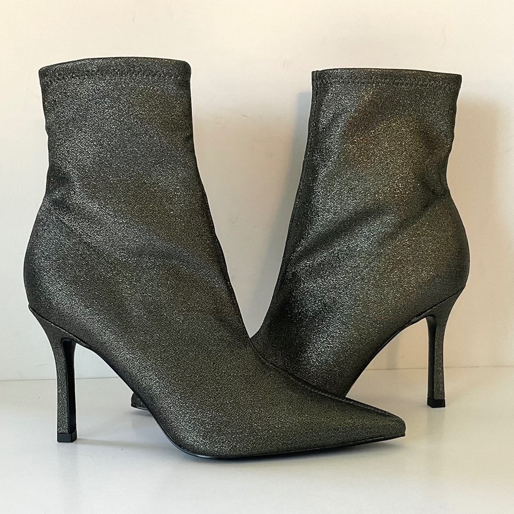 MARC FISHER LTD Kellen Sock Pointed Toe  Heeled Pewter Boot Size 9.5 NWT